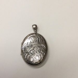 Large Vintage Danecraft Sterling Filigree Locket